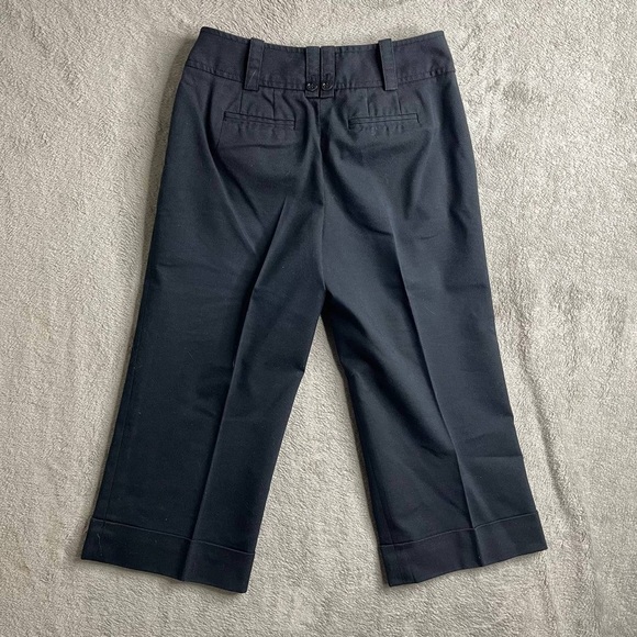 Ann Taylor Women’s Navy Blue Capri Cuffed Bottom Petite 00P Flat Front High Rise - Picture 2 of 7